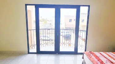 Exterior balcony of the rooms of Los Algdones dental clinic